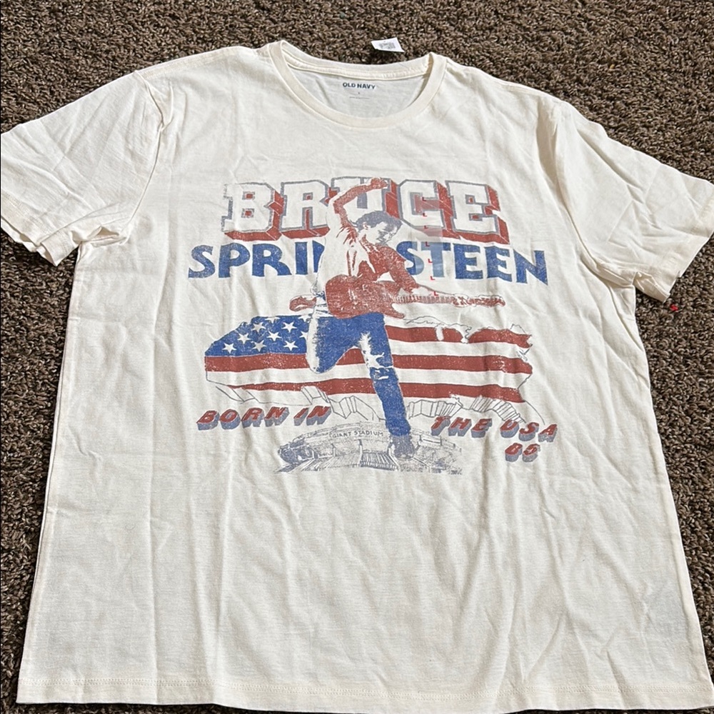 Old Navy White Graphic Men's T-Shirt